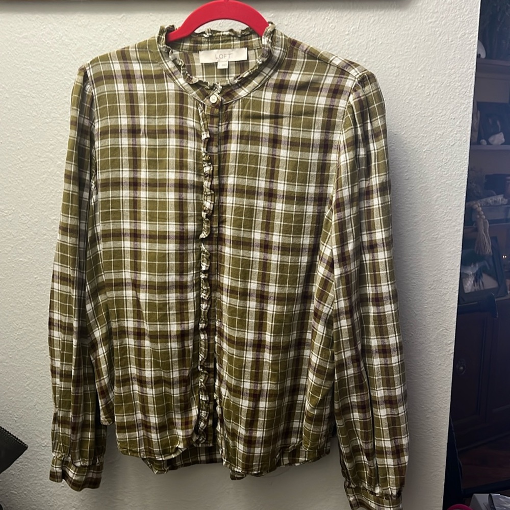 Women’s Large Plaid Blouse